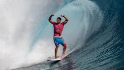 Image for Local boy Kauli Vaast steals the show in men's surfing final