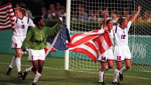 oly_soc_olytop10_2_uswntgold_240508.jpg